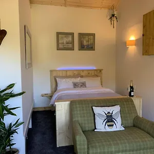 1 Bed Barn Farm Loughborough
